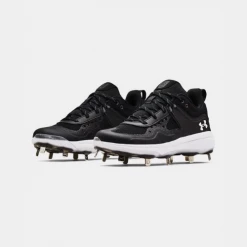 Equipment Under Armour Glyde MT Softball Cleat